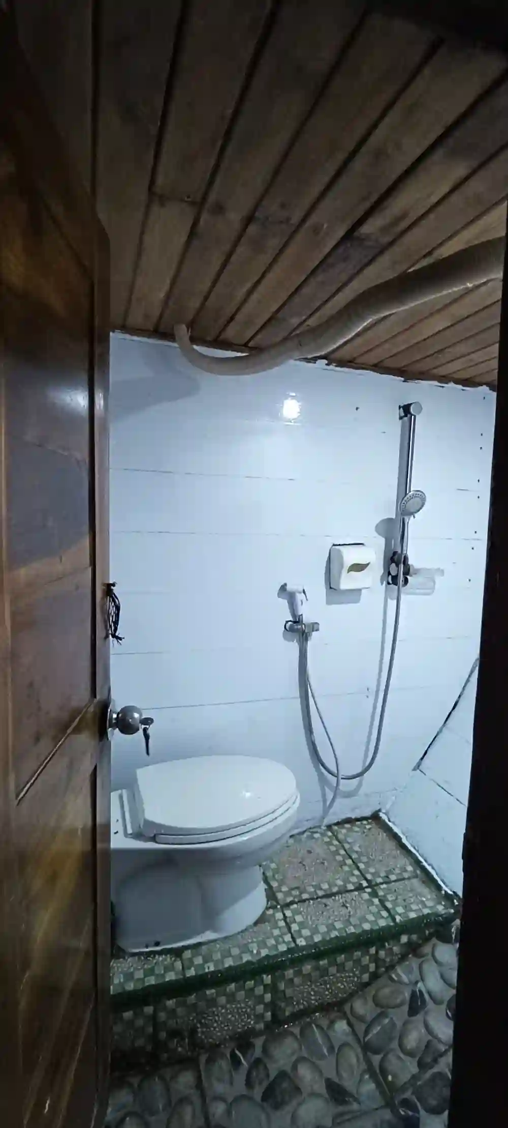 Guest Cabin - Image 1